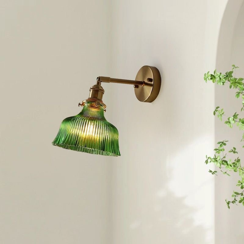Noordse wandlamp met groene gl - Home Cinema Glasses recensie en prijs